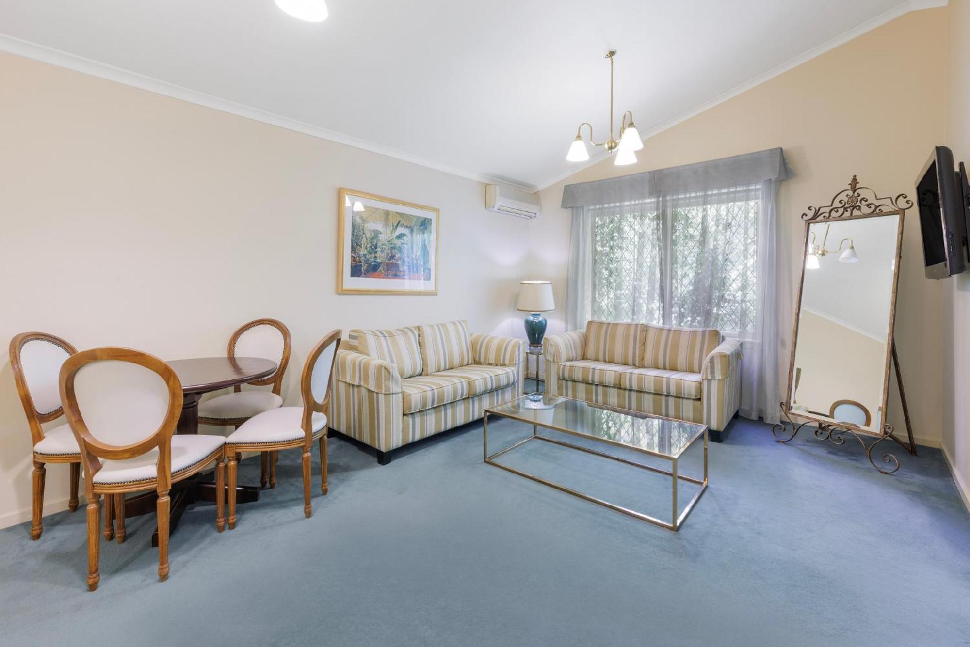 Elizabethan Lodge Melbourne Eksteriør billede